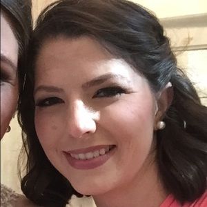 Meet your Posher, Cortney